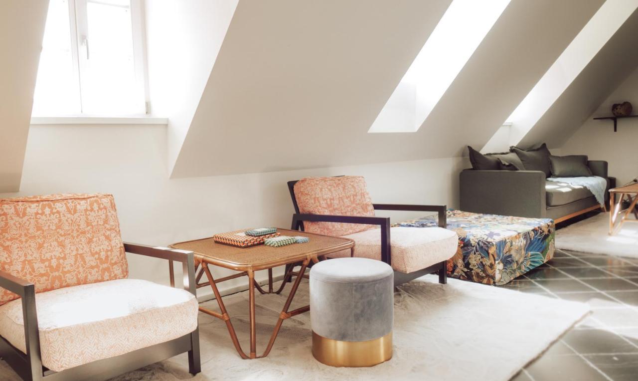 Winehouse Living Villa ลอยช์ชาค ภายนอก รูปภาพ